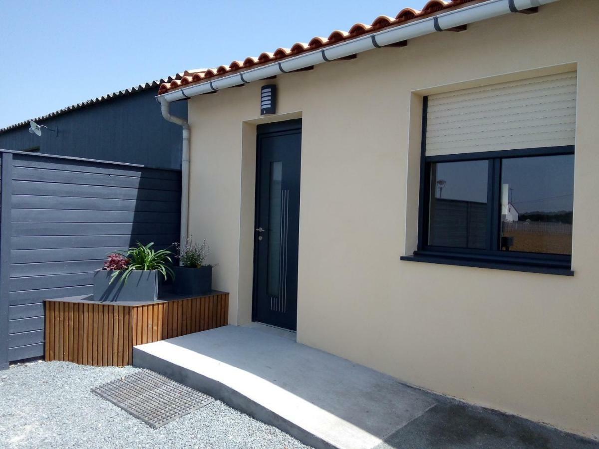 Au Refuge Des Farfas Apartment Saint-Paul-en-Pareds Exterior photo